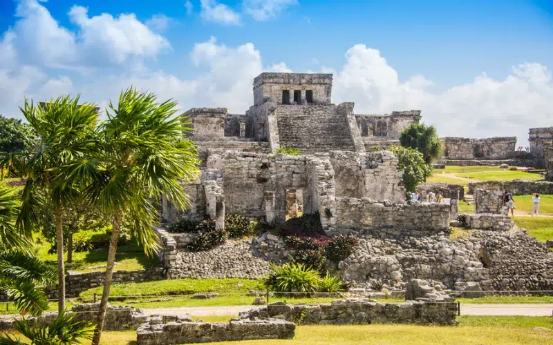 Mesoamerican Civilizations through their Pyramids